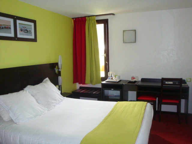 Enzo Hôtels Vierzon by Kyriad Direct, Vierzon