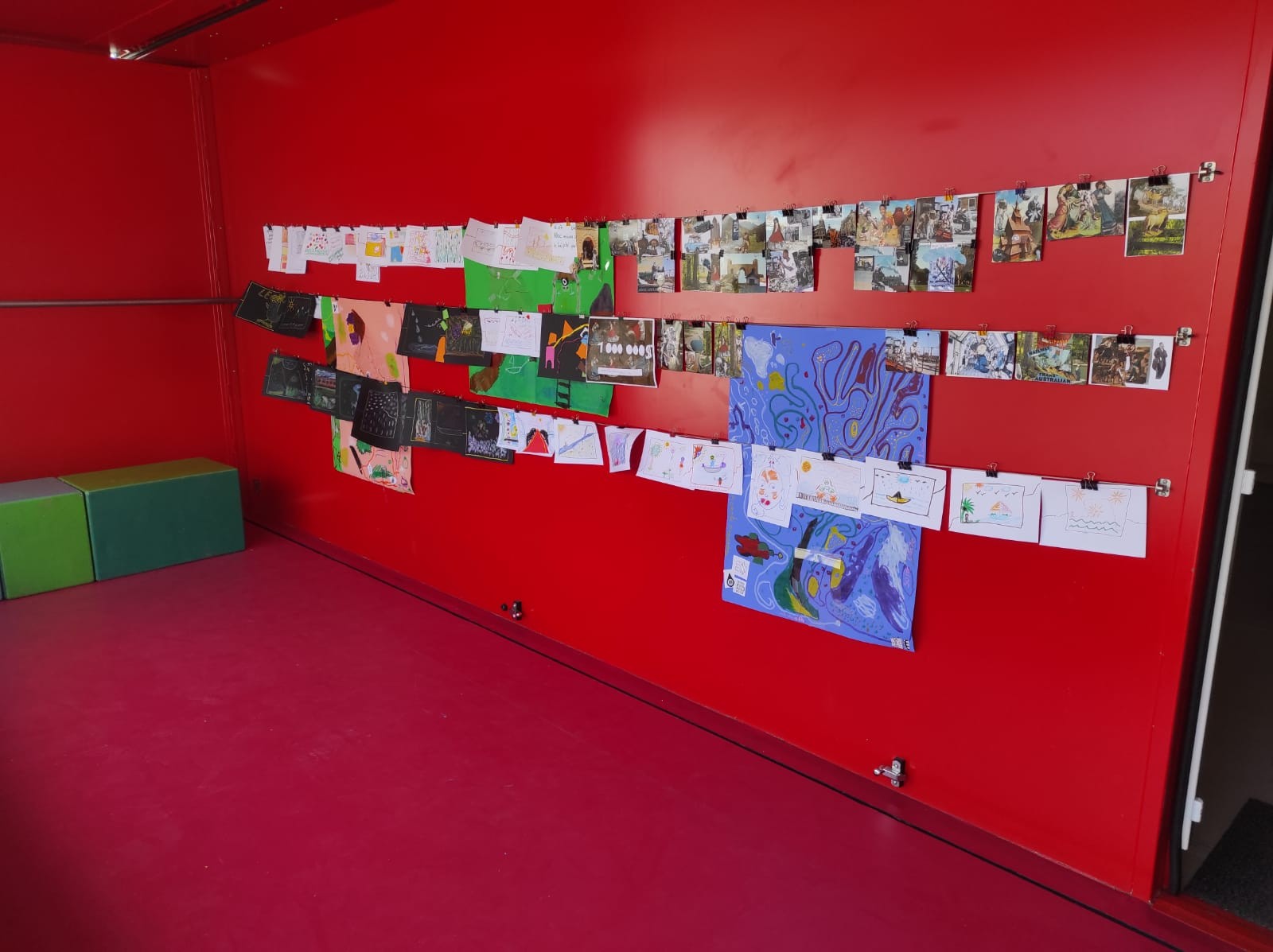 Exposition des oeuvres amateurs avec le MUMO