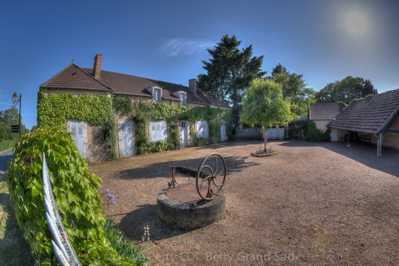 Sur les pas du grand meaulnes, Épineuil-le-Fleuriel
