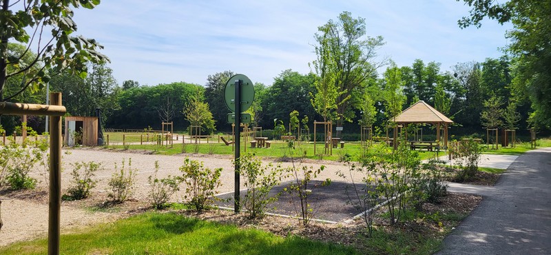 Aire de service du Canal d'Orléans au Tournement de Fay-aux-Loges, Fay-aux-Loges - photo 8