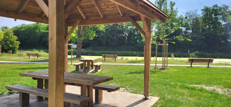 Aire de service du Canal d'Orléans au Tournement de Fay-aux-Loges, Fay-aux-Loges - photo 2