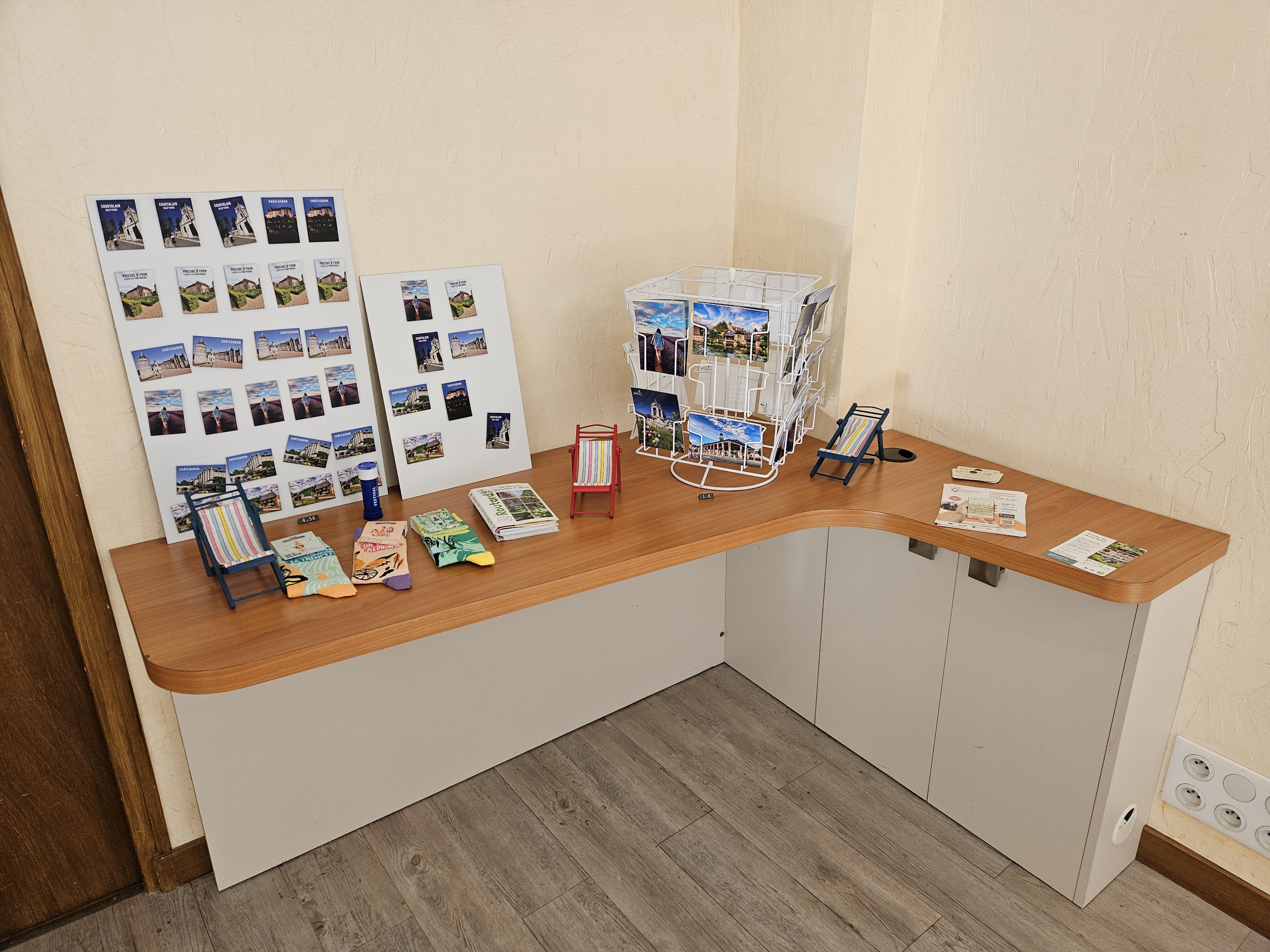Boutique du Bureau d'Information Touristique de Cloyes-les-Trois-Rivières — photo 3