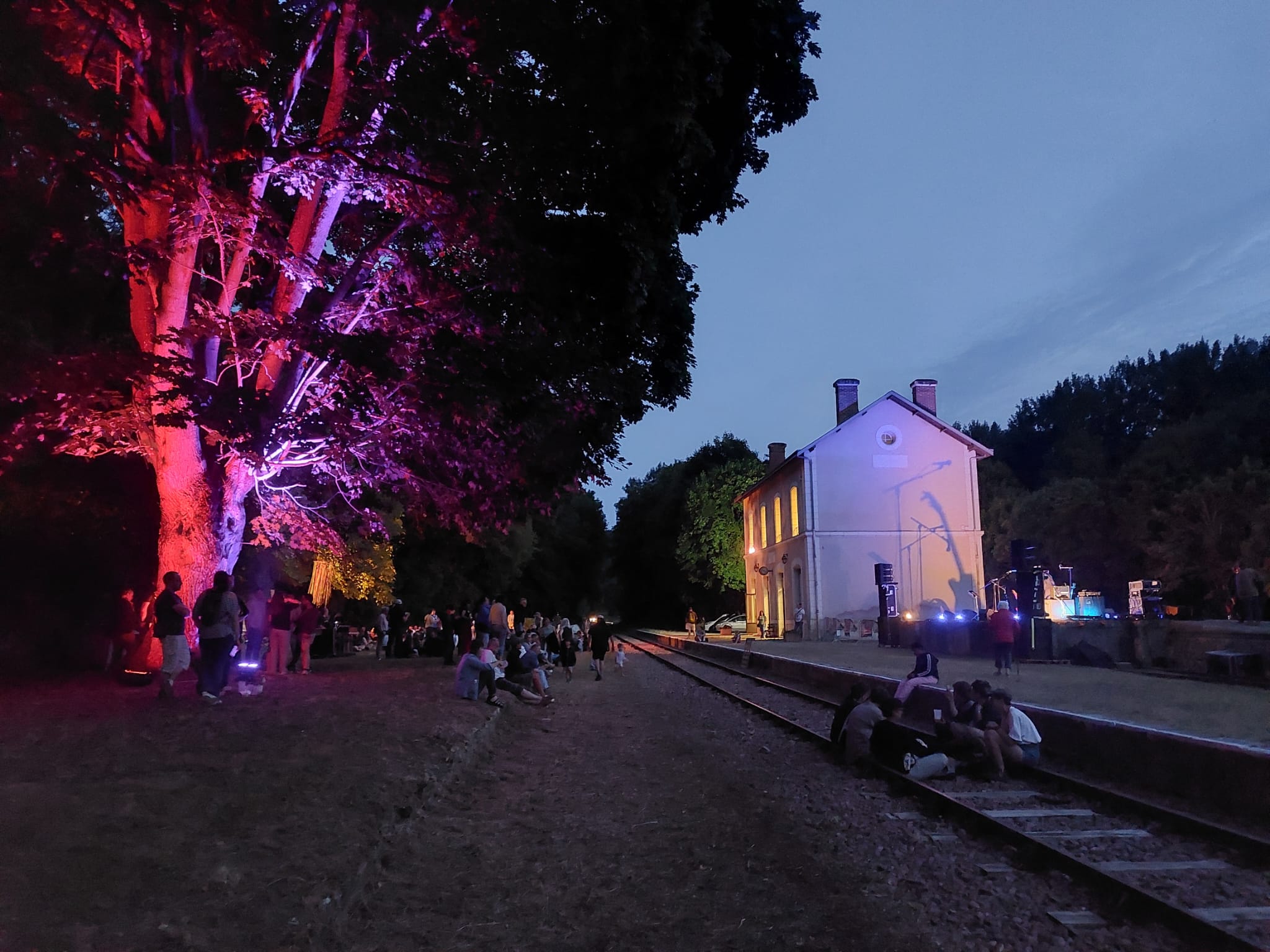 Gare à la Rochette à Thoré-la-Rochette