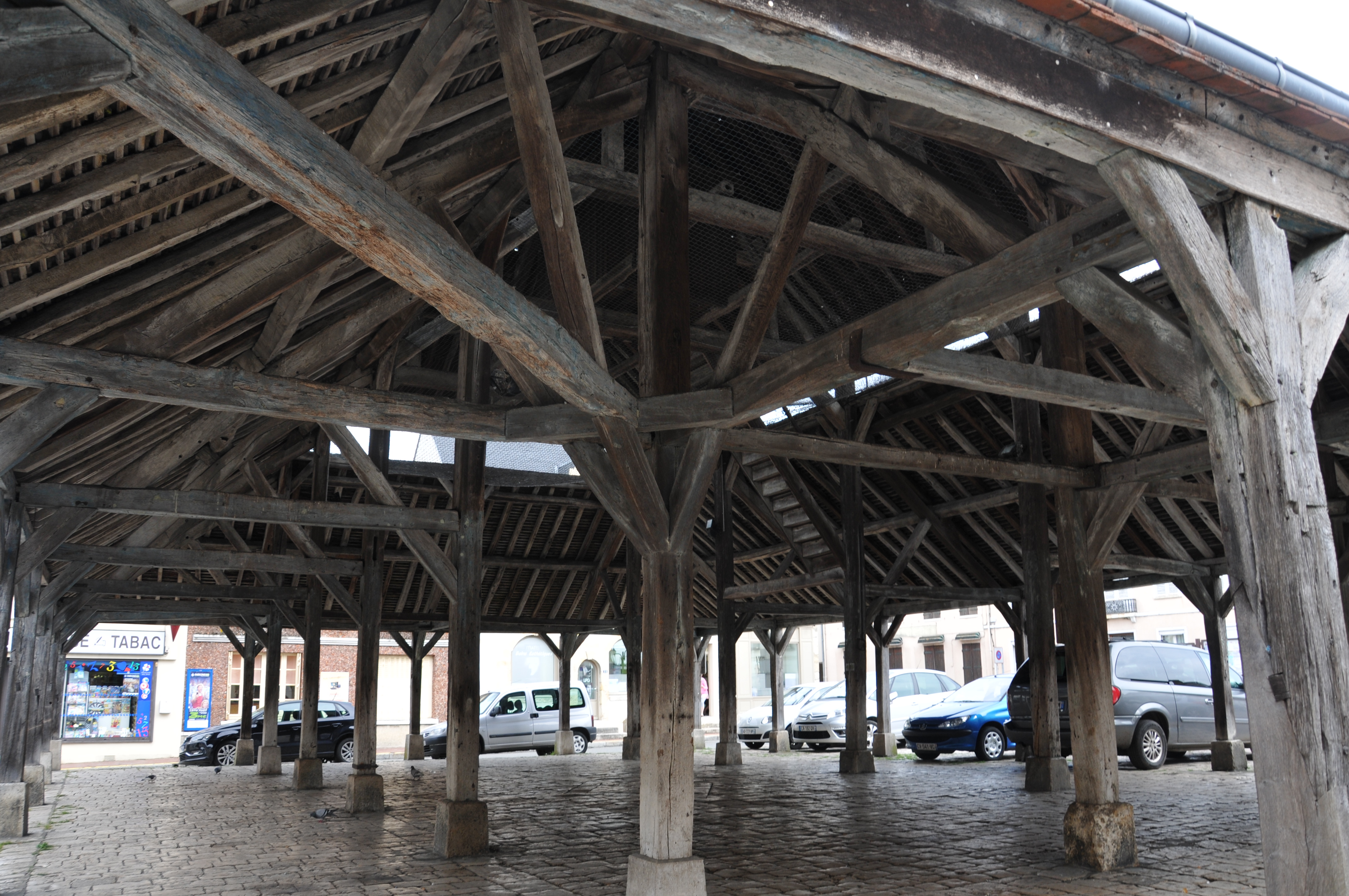 Halle de Ladon, Ladon - photo 2