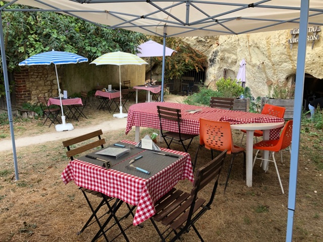 Le ResTrôo troglo de la Cave du Vigneron !, Troo