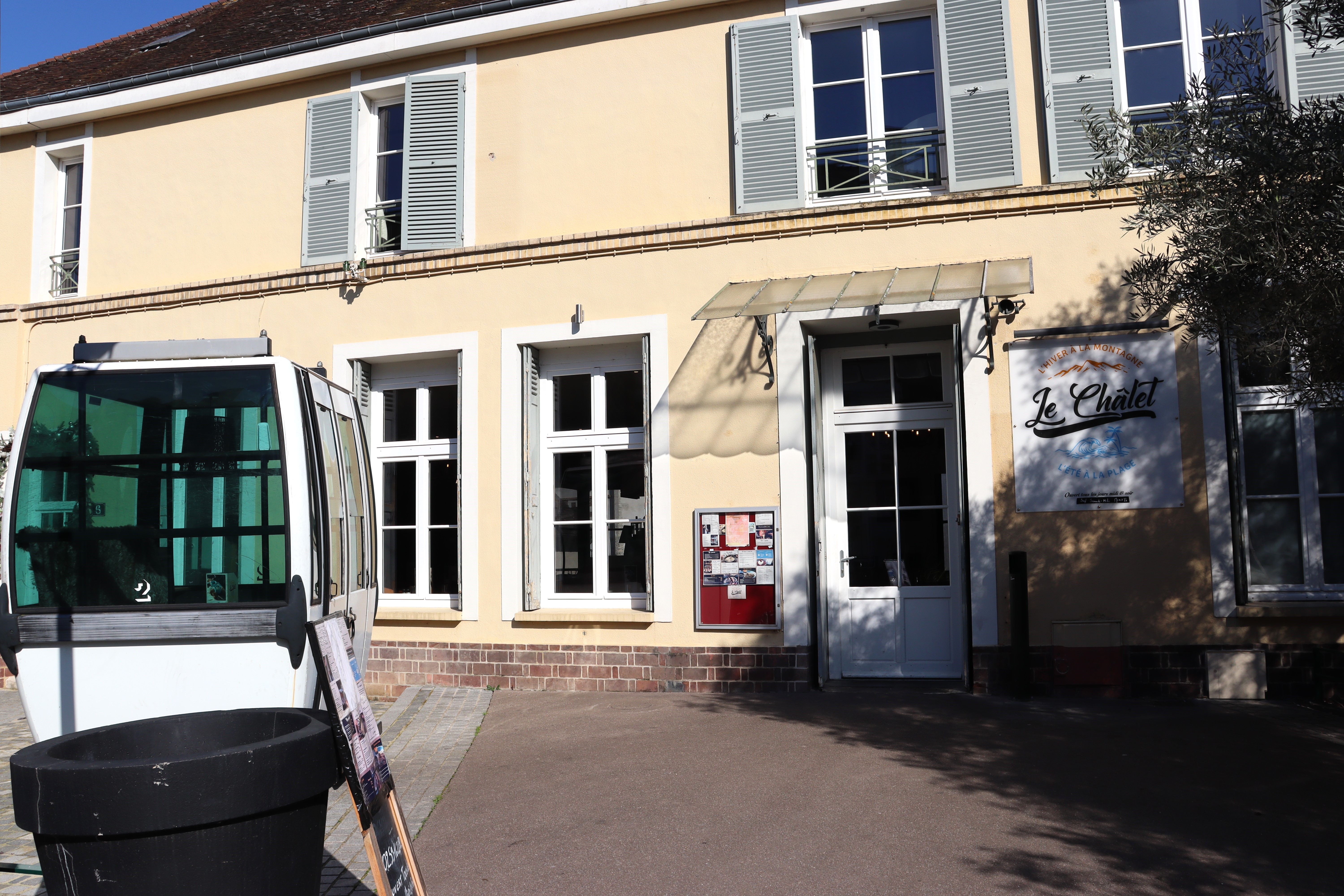 Le Châlet, Dreux - photo 8