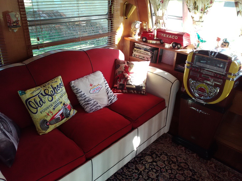 Caravane américaine de collection : Royal Spartanette 1951, Ciron - photo 4