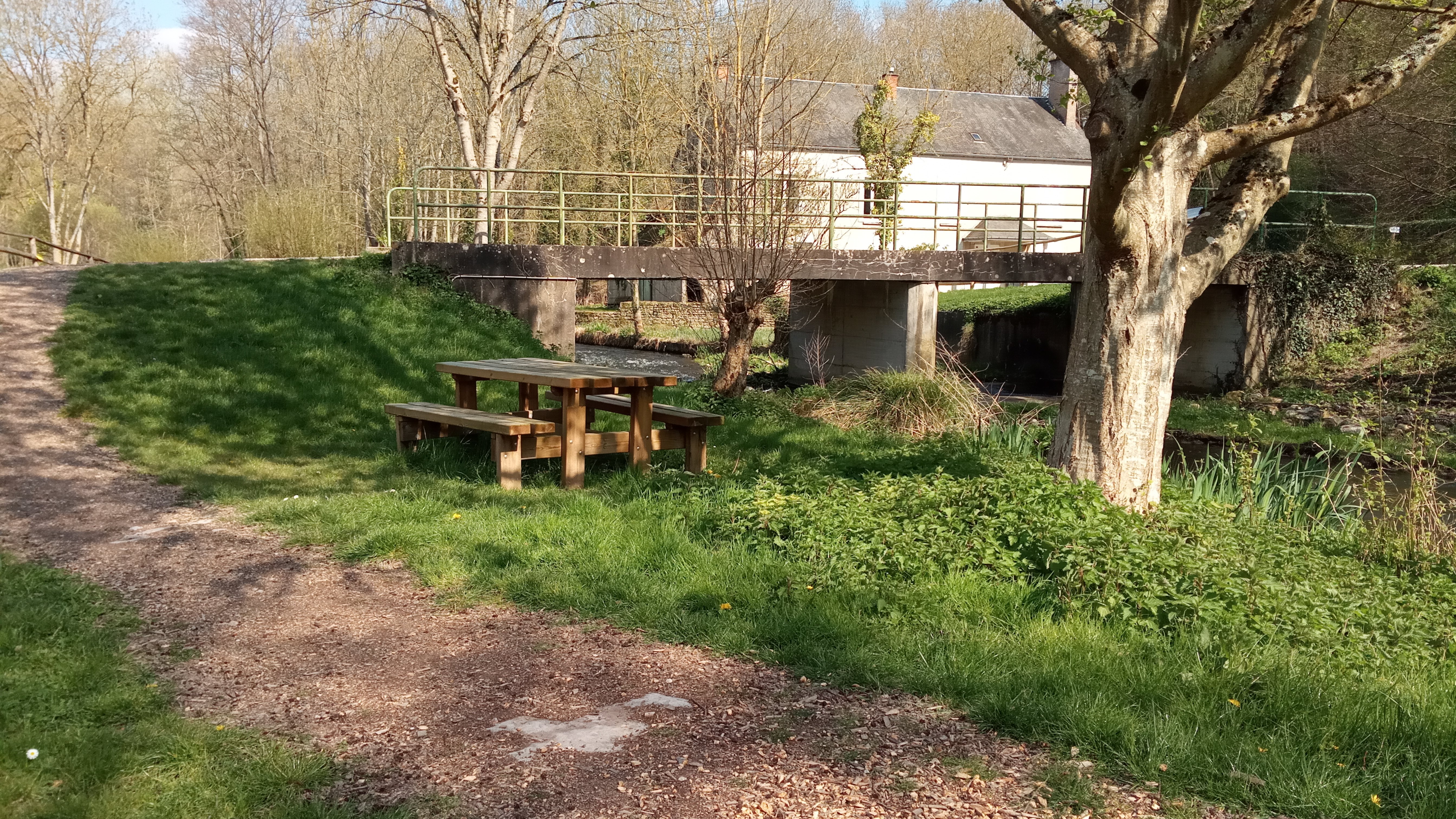 Aire de pique-nique au Marais du moulin de la Porte, Estouy - photo 4