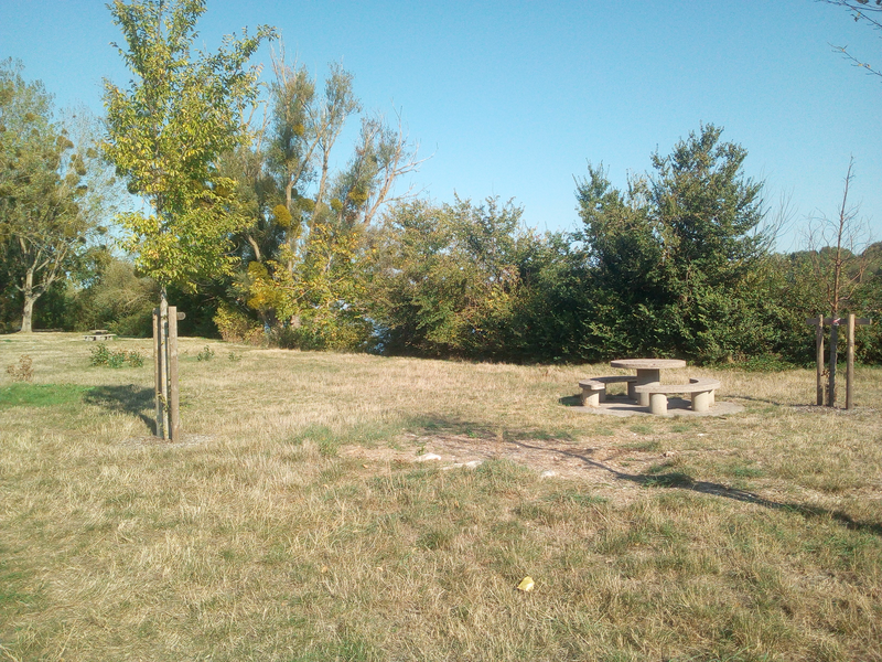 Aire de pique-nique à Beaugency (à proximité du labyrinthe)