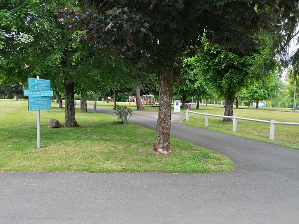 Camping des Rives du Loing, Cepoy - photo 11