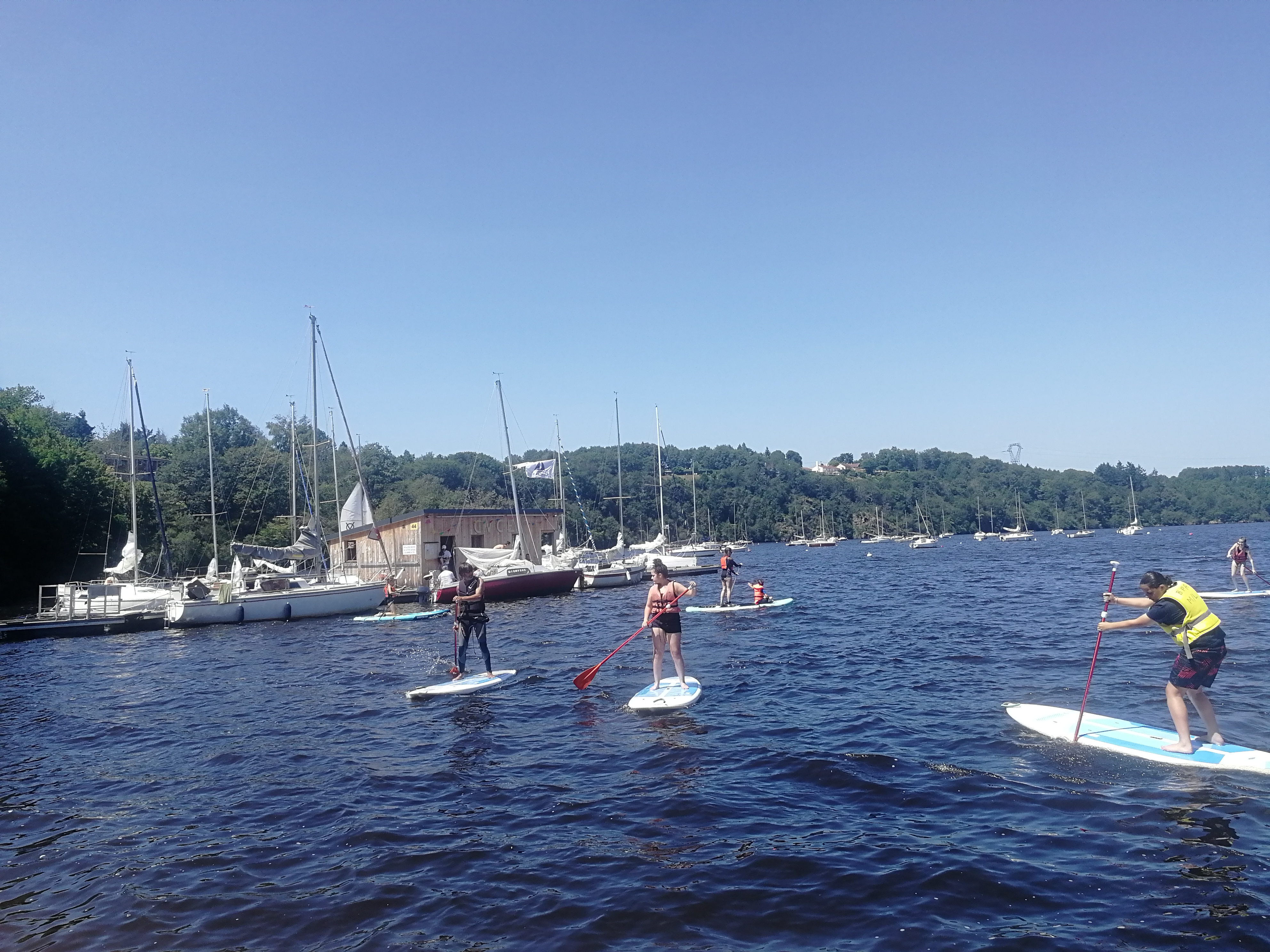 Paddle à la base de plein air d'Eguzon