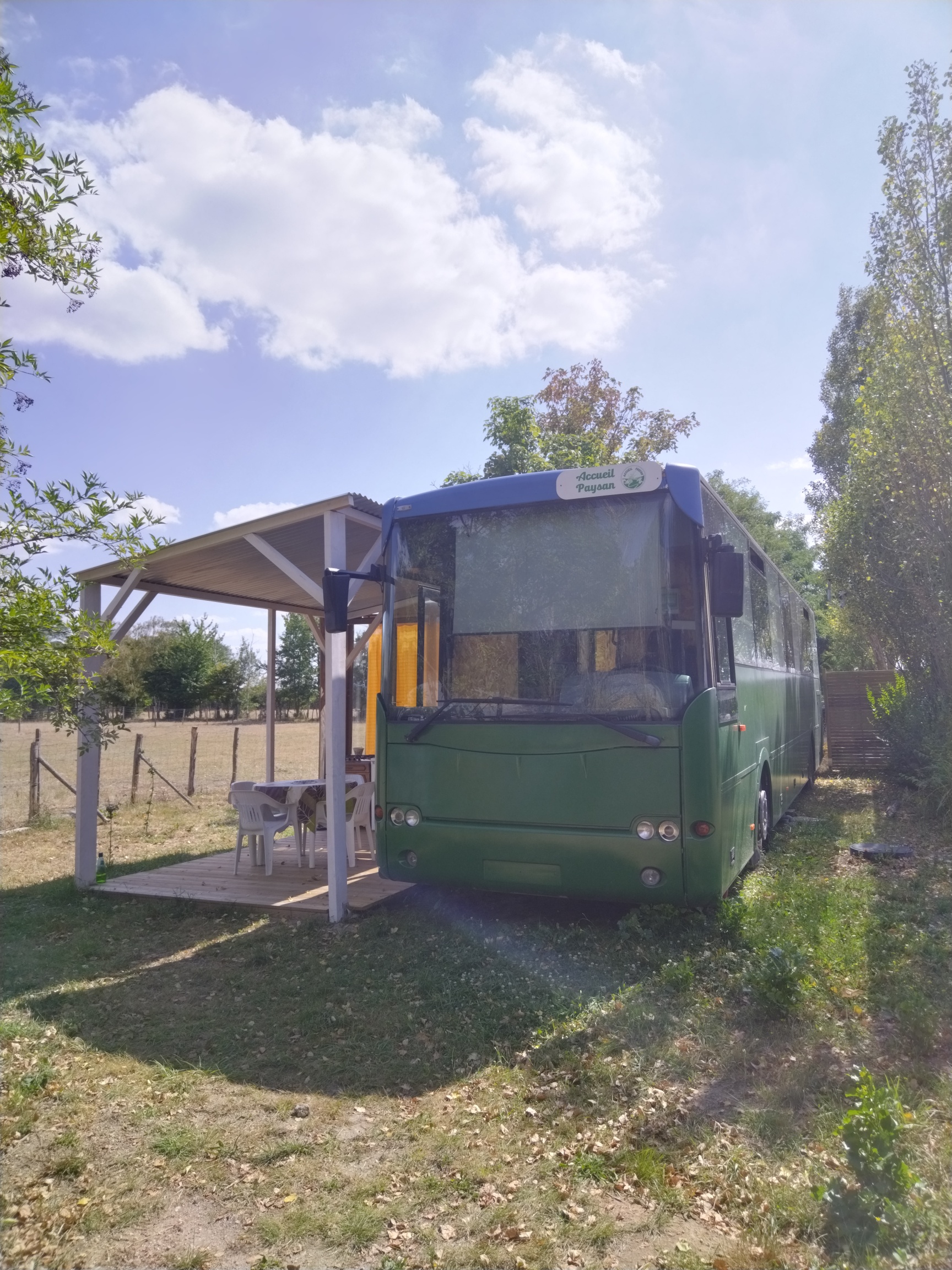 Car de tourisme aménagé