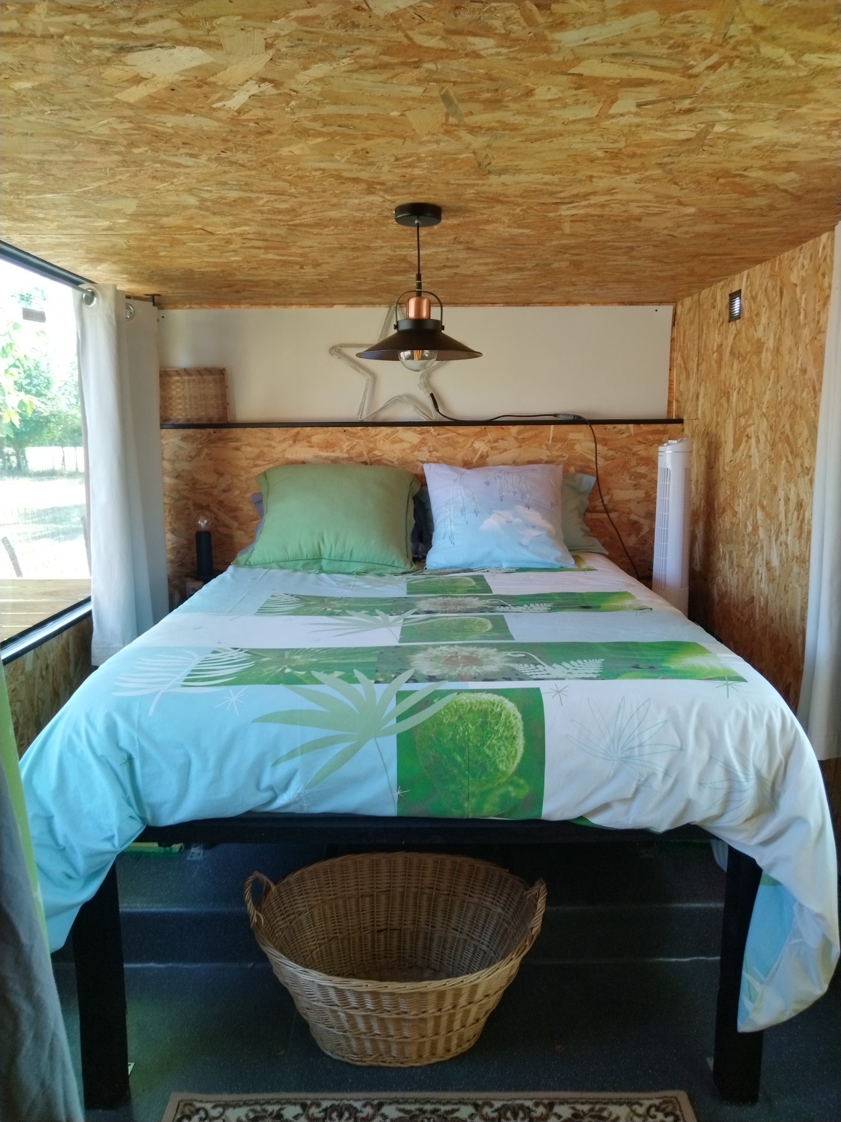 Car de tourisme aménagé, Dry