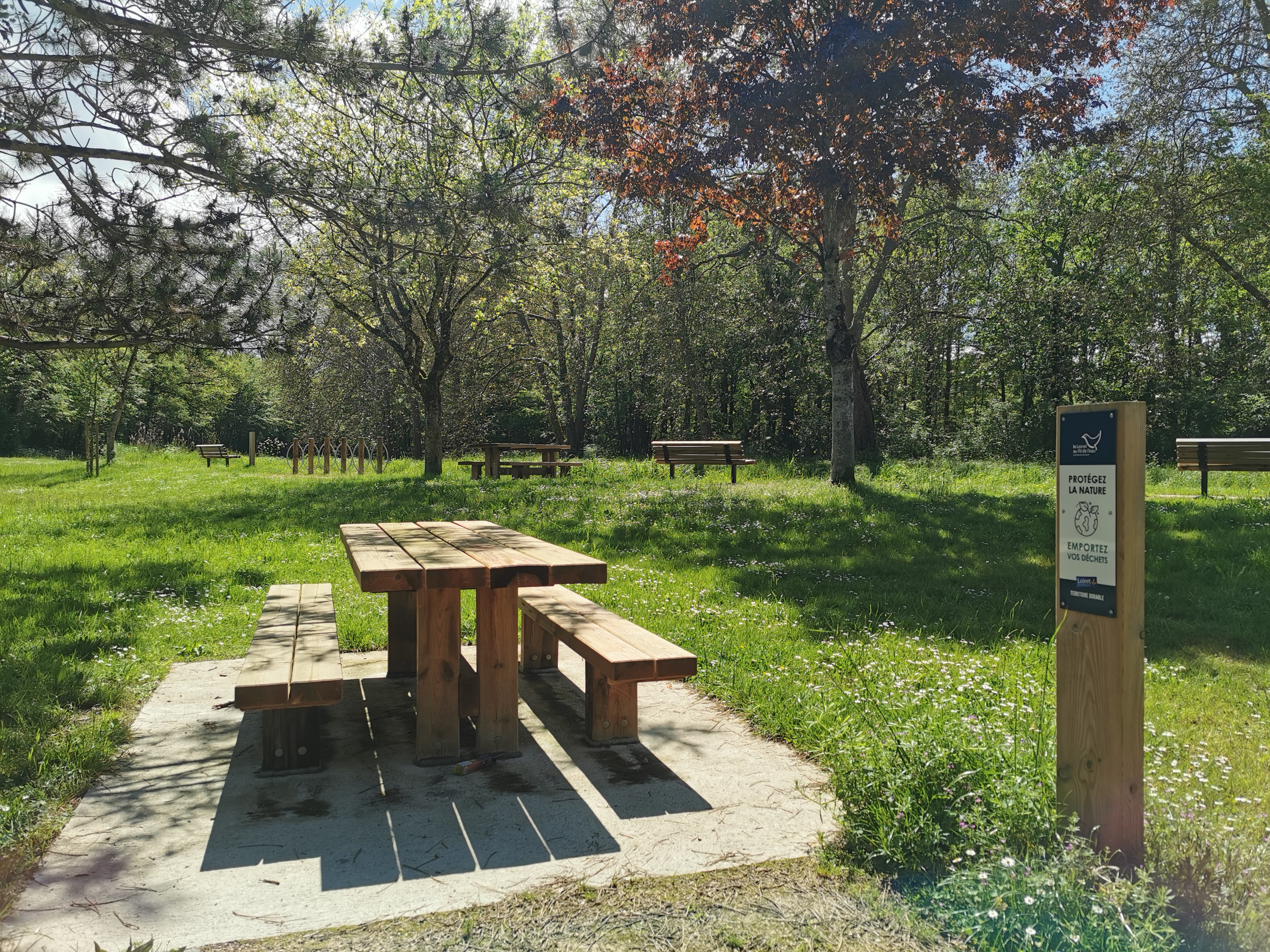 Aire de service du Canal d'Orléans à Chevillon-sur-Huillard