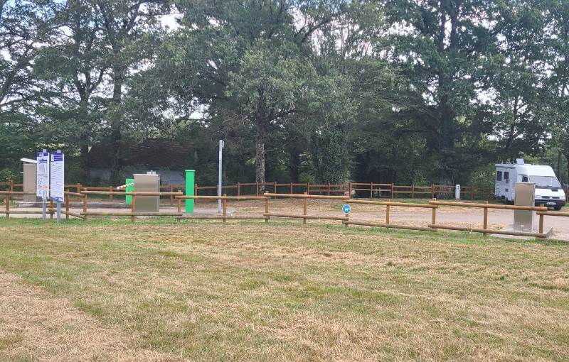 Aire Camping-Car Park au lac de la Rochegaudon, Chaillac