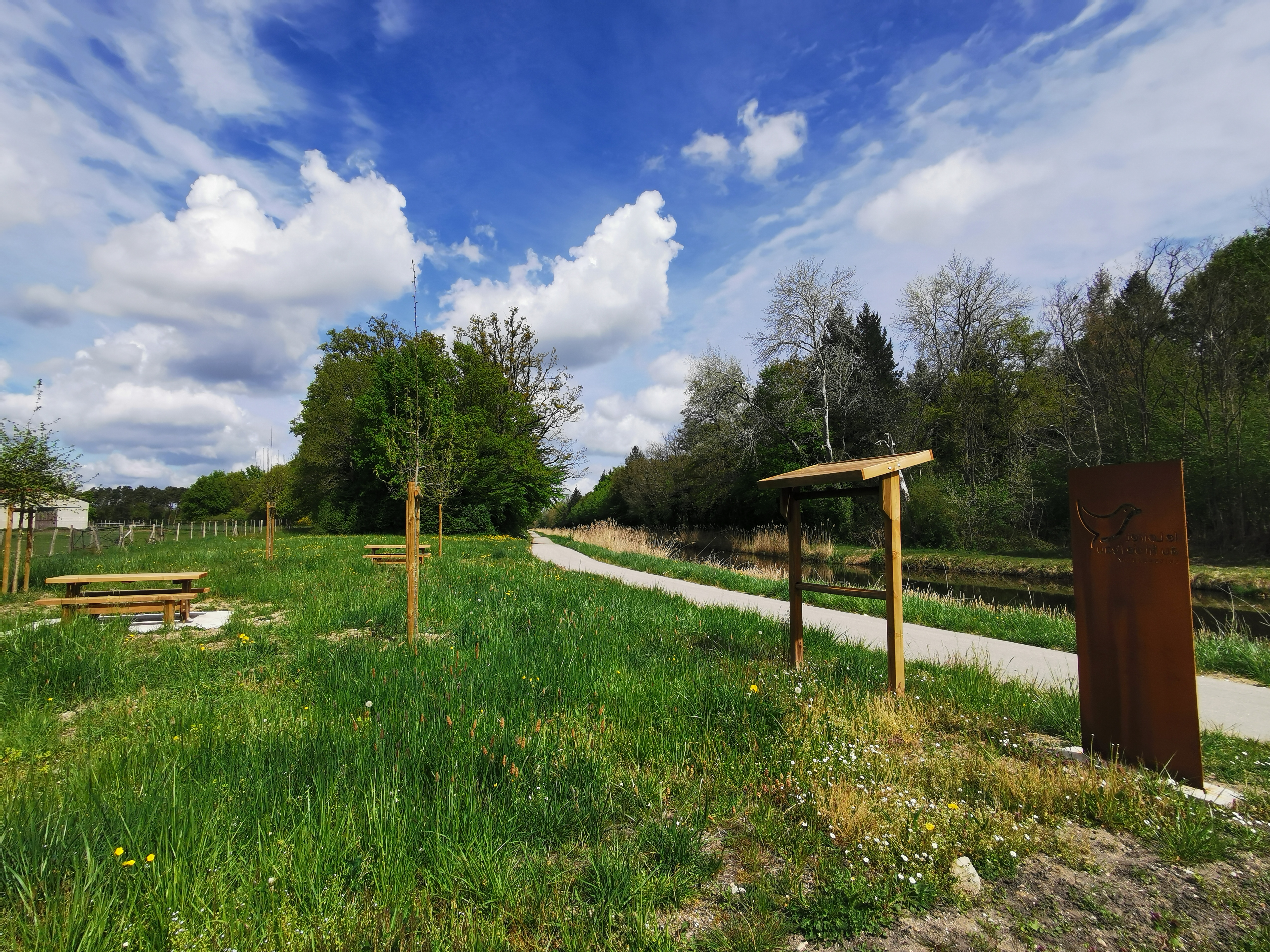 Aire de service du Canal d'Orléans à Chatenoy, Châtenoy - photo 2