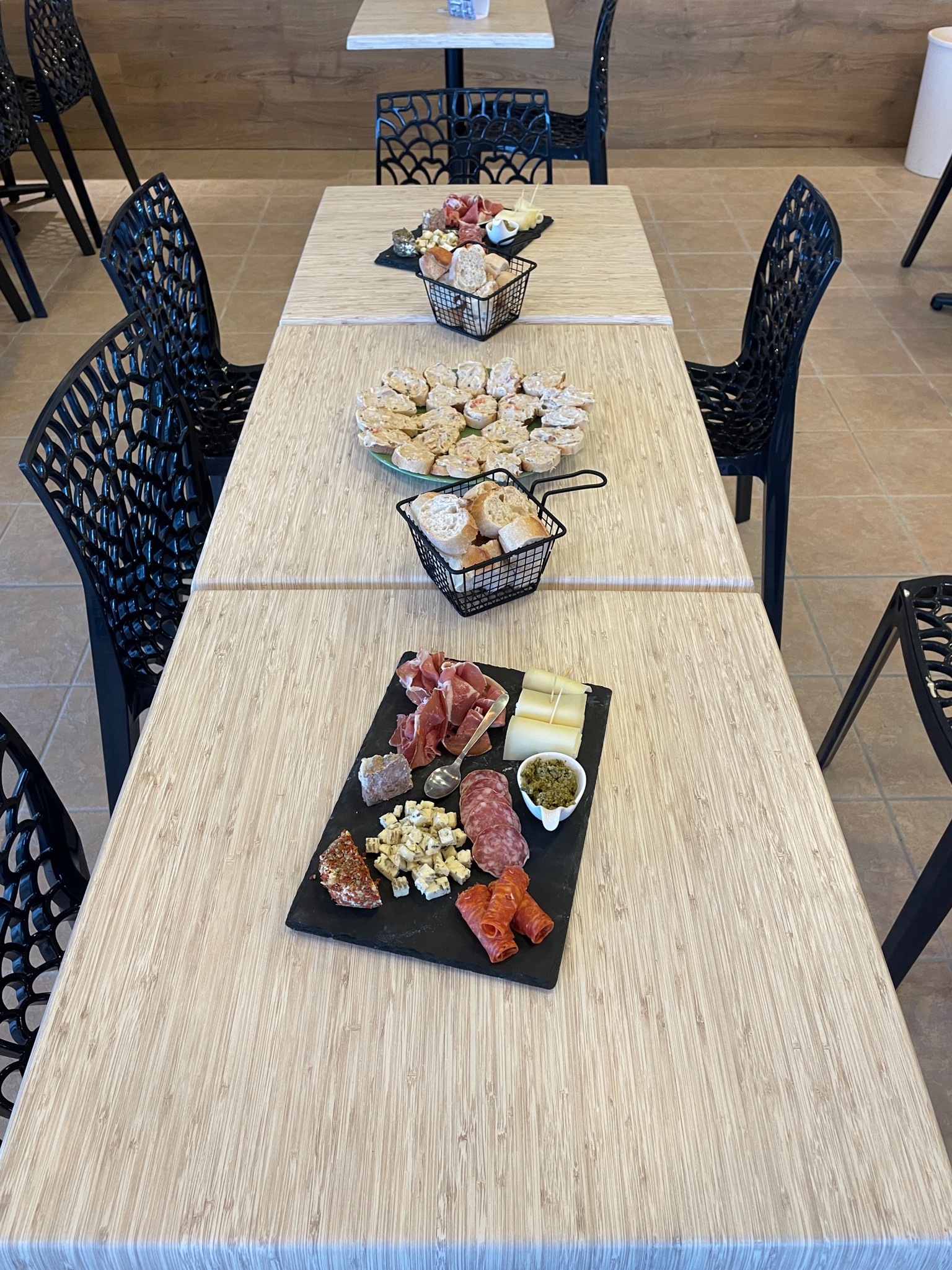 Vallée Snack Club, Combreux