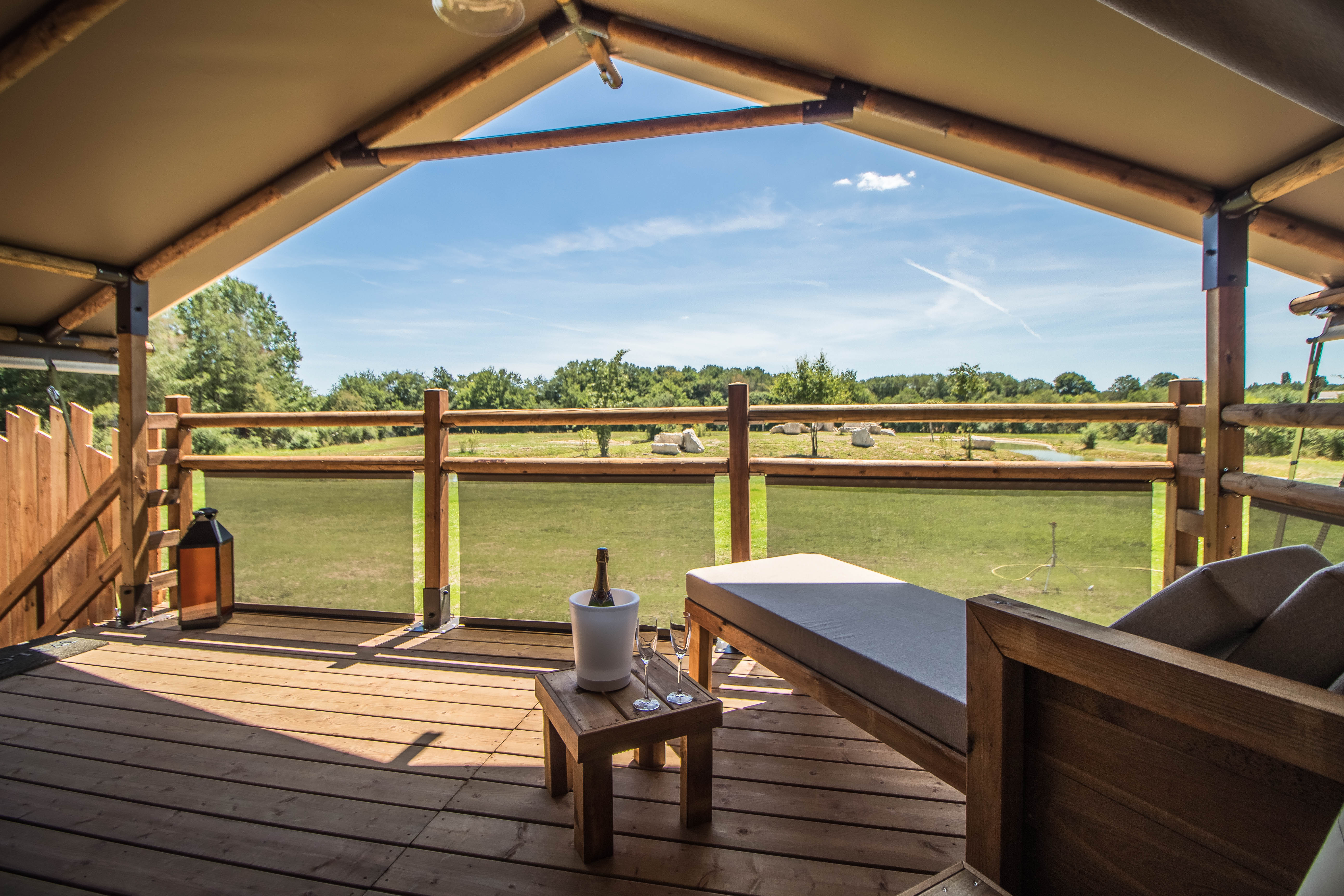 Lodges d'observation des loups, Sury-aux-Bois - photo 2