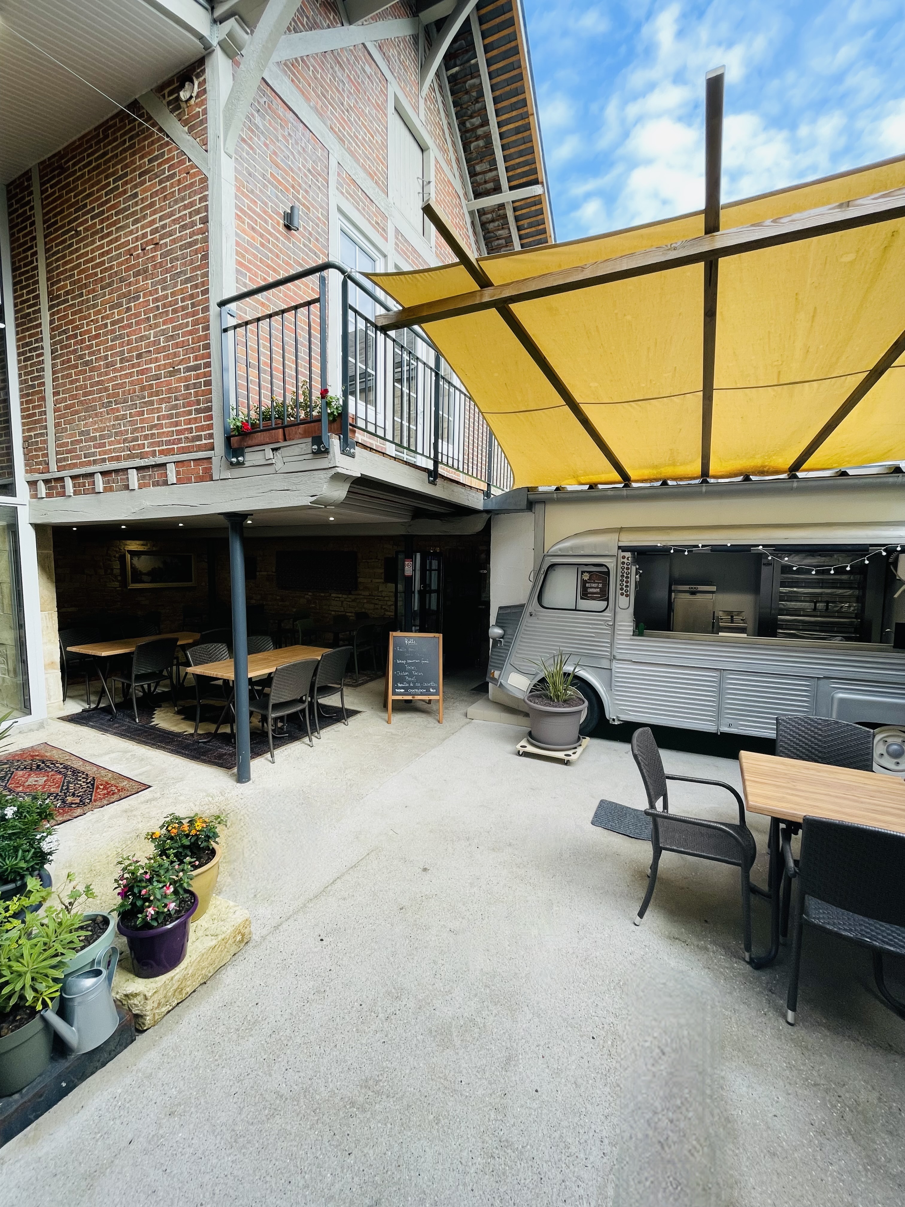 Bistrot de l'Abbaye, Plaimpied-Givaudins