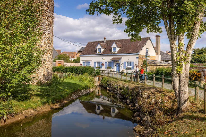 La Véloscénie de Paris au Mont Saint-Michel à vélo, Droue-sur-Drouette