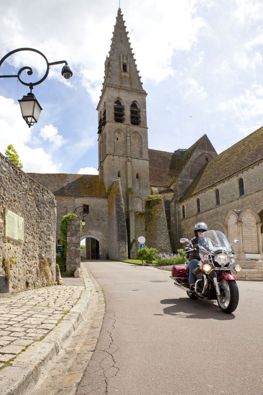 Le Loiret à moto : Le Gâtinais ou la vie sauvage, Montargis