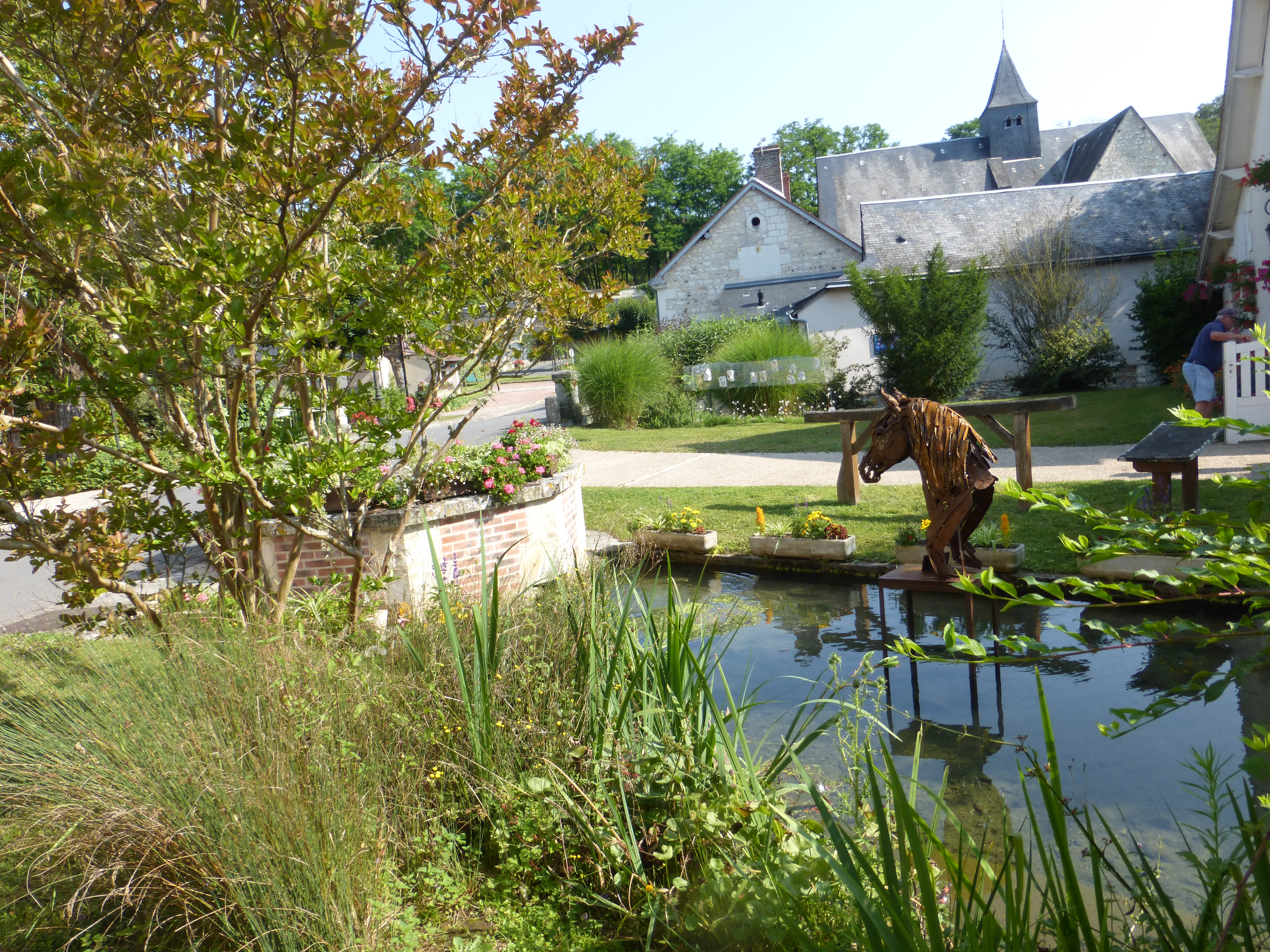 Visite du village fleuri de Veuil, Veuil - photo 8