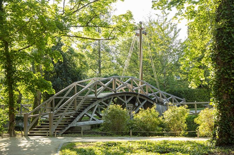 Le pont tournant © Château du Clos Lucé - Parc Leonardo da Vinci, Amboise. Photo Eric Sander (33)