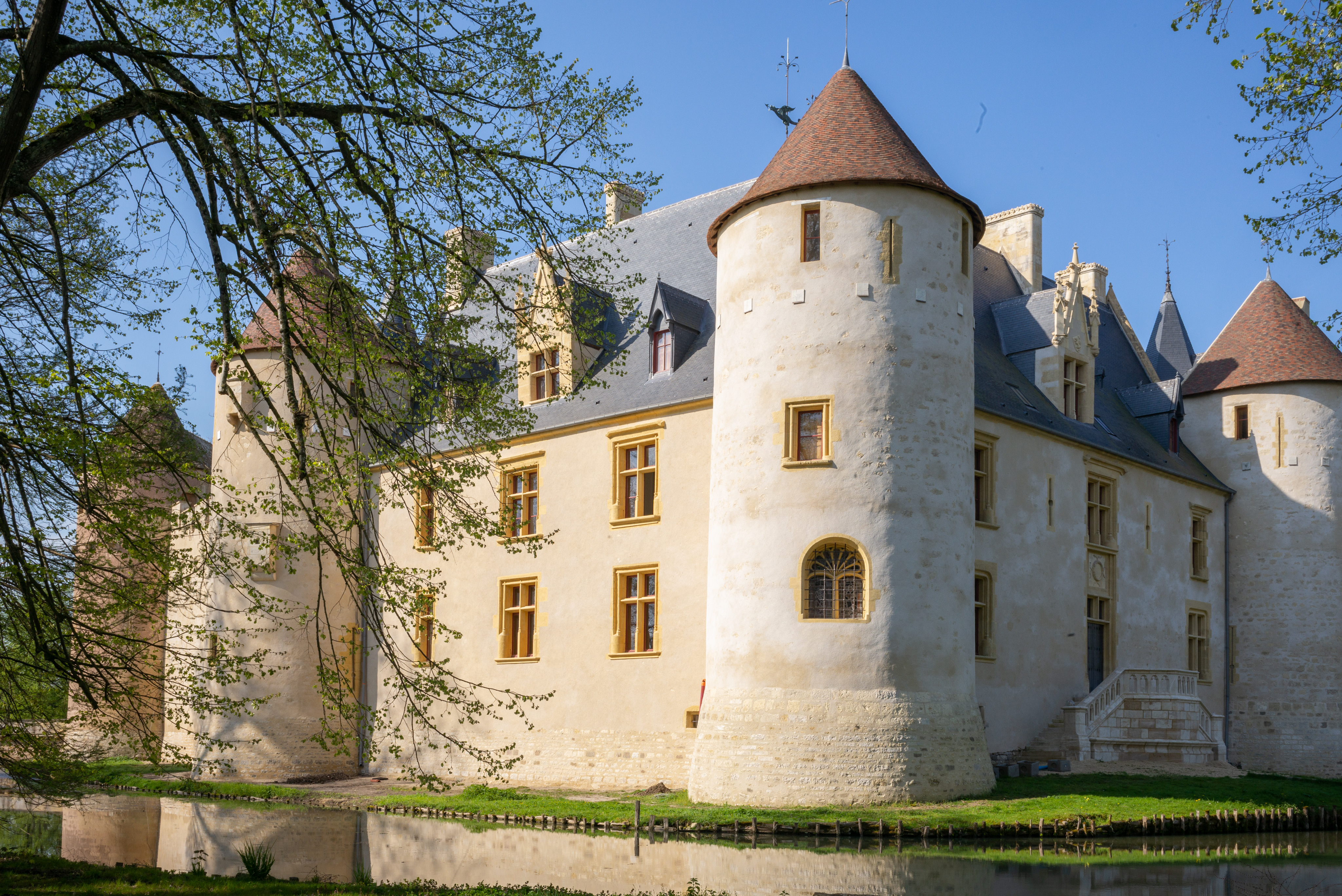 Château d'Ainay-le-Vieil - salle des Archers