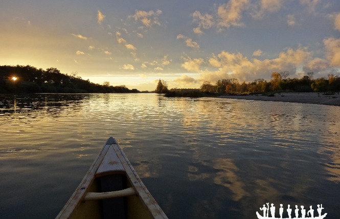 Loire Aventure, balades libres ou guidées à bord de canoës Canadiens©