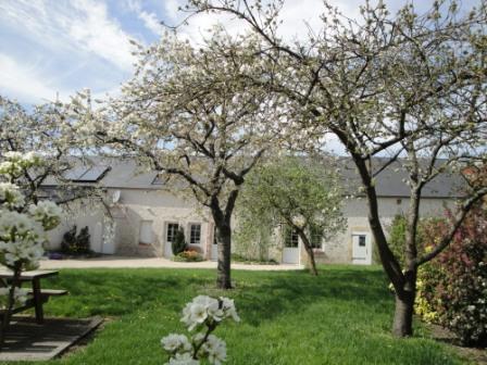 Ferme de La poterie , gites au printemps
