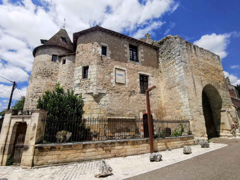 Visite jeune public de la cité médiévale, Saint-Loup - photo 4