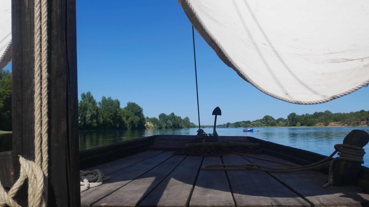 Les Bateliers de Saint Etienne de Chigny — photo 2