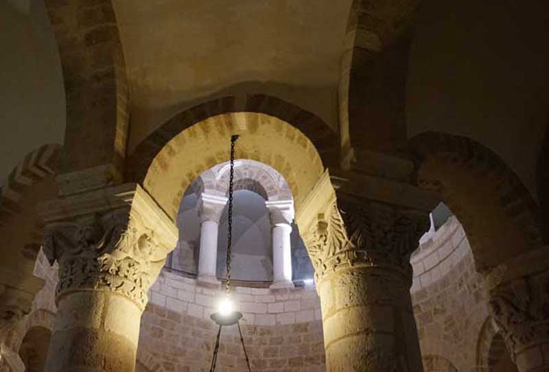 Basilique Saint-Étienne, Neuvy-Saint-Sépulchre
