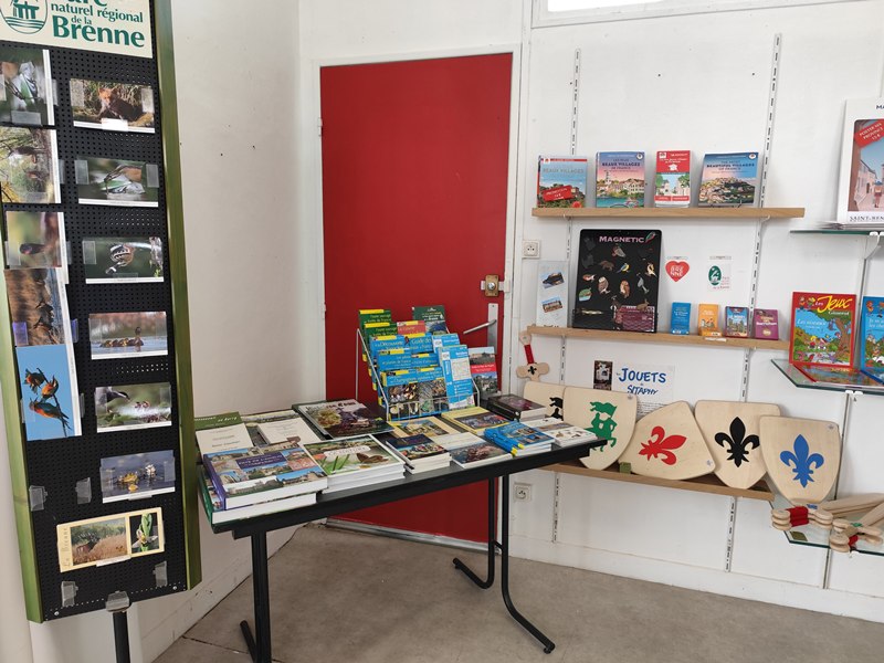 Boutique du bureau de tourisme de St-Benoit-du-Sault