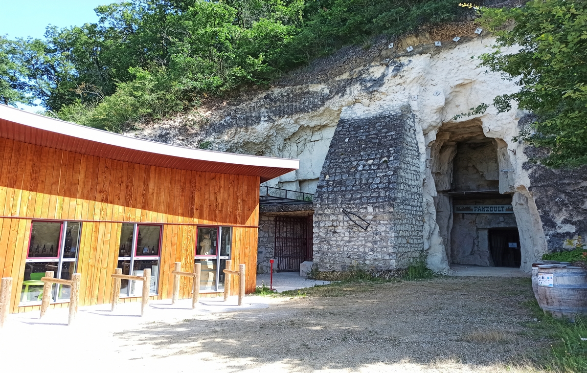Cave de la Sibylle