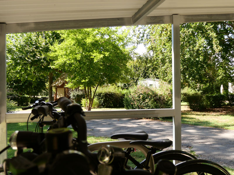 Camping Canal de Berry, Saint-Amand-Montrond - photo 3