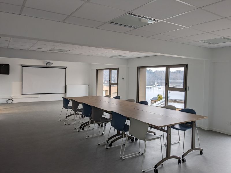 Base de plein air Lac Eguzon Pôle Séminaires - photo 2