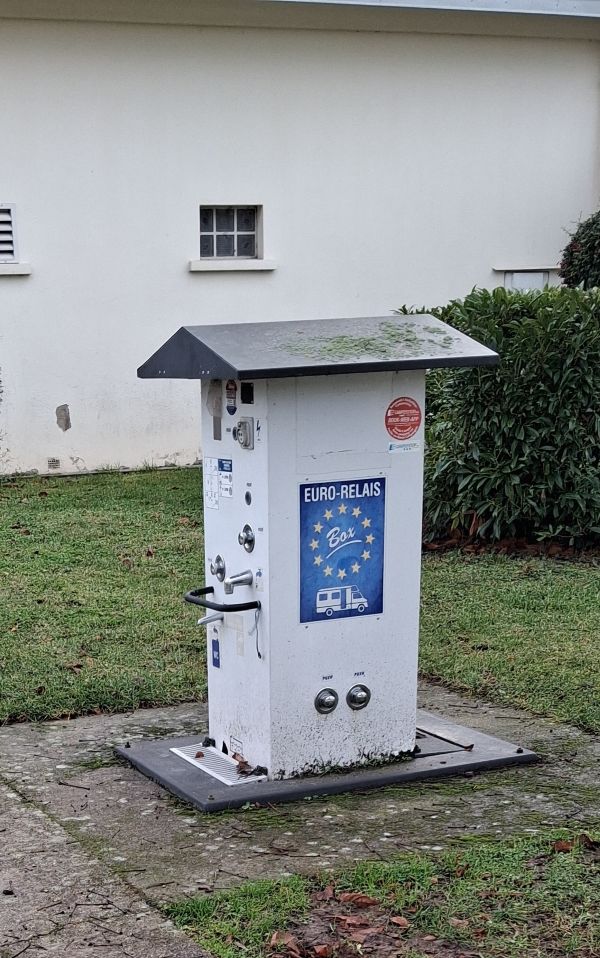 Aire de services de camping-car