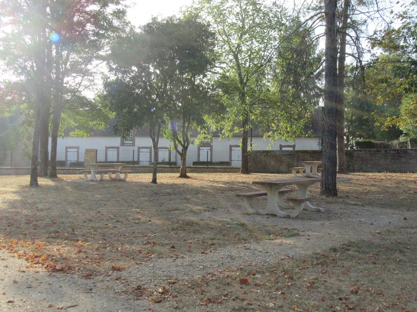 Aires de pique-nique de Montcresson - photo 2