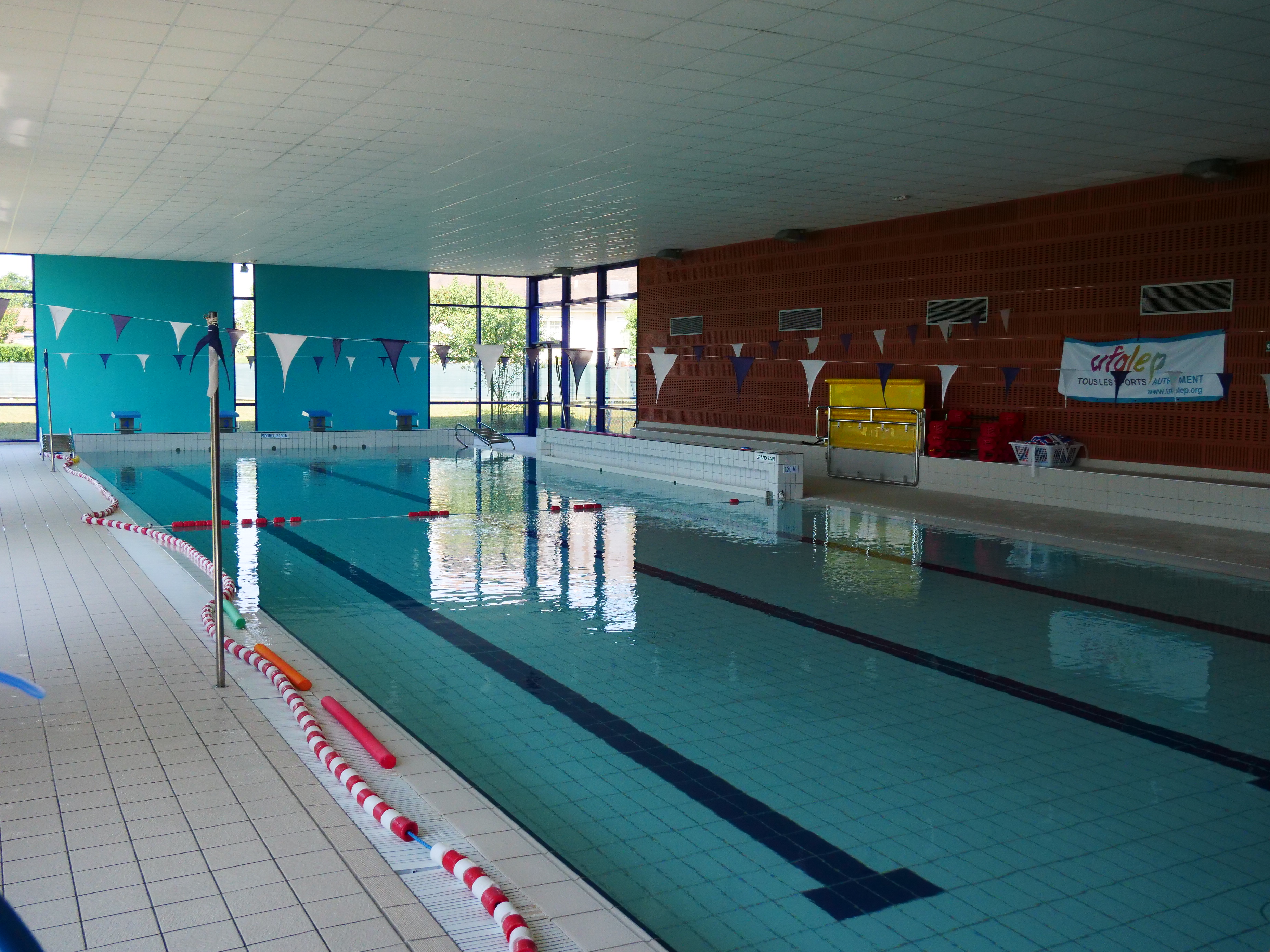 Piscine de Puiseaux, Puiseaux