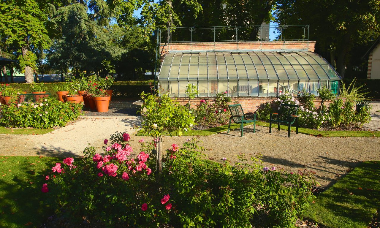 Le jardin de roses du château, Saint-Jean-le-Blanc - photo 2