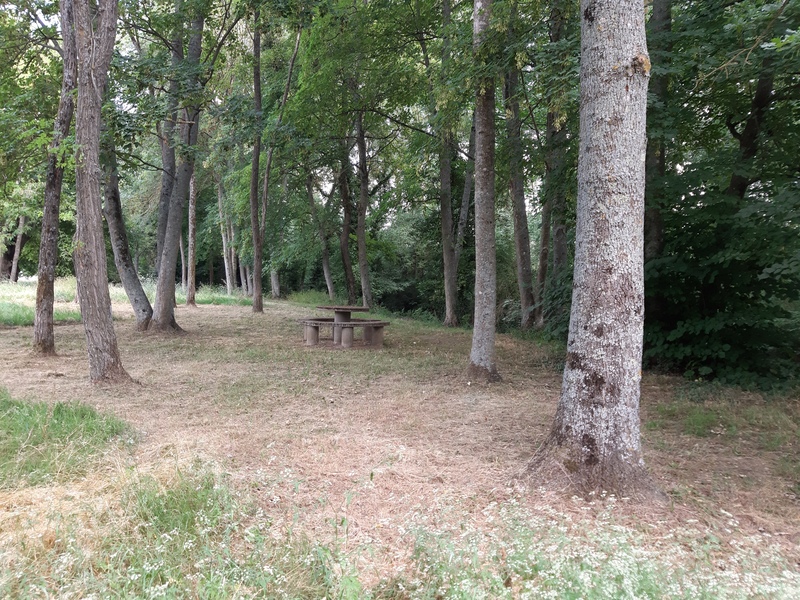Aire de pique-nique à Baulette, Baule