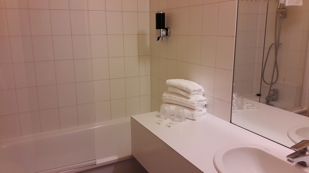 Le Dauphin, Saint-Denis-de-l'Hôtel - photo 14