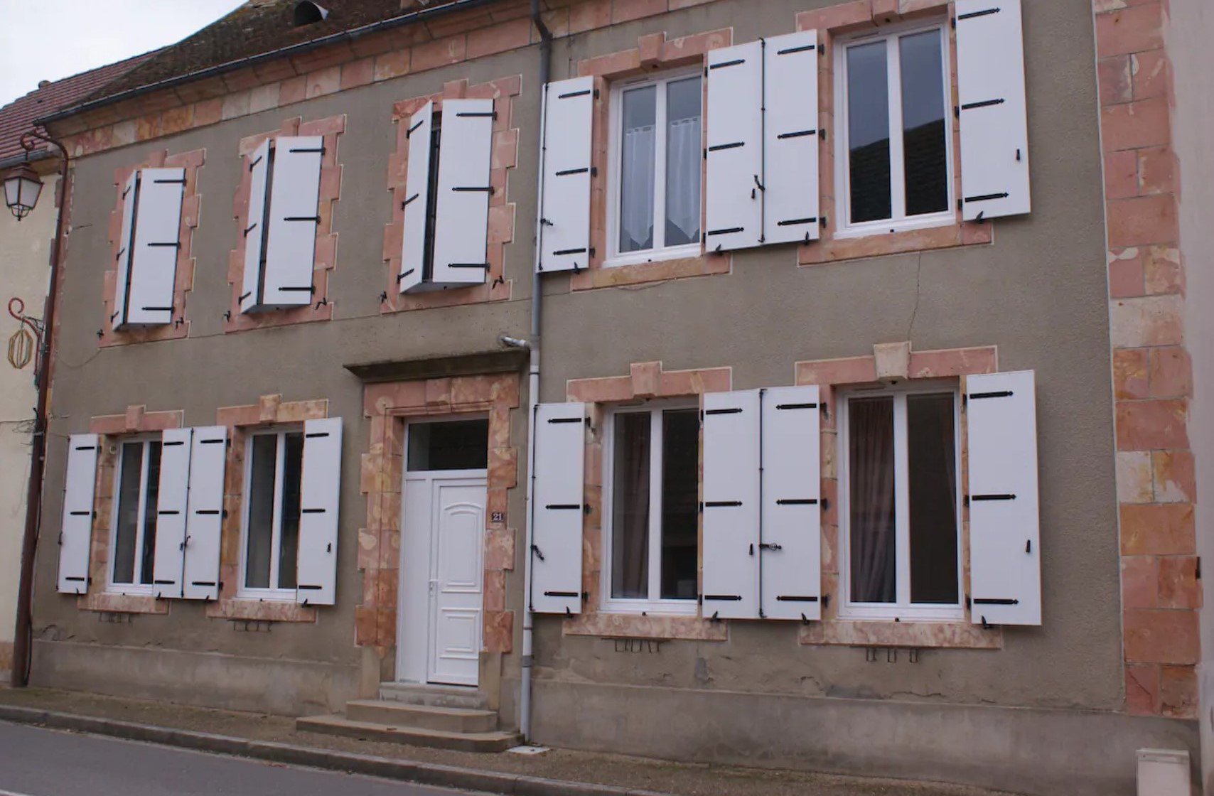 Meublé de tourisme "Le Logement du Grès Rose", Saulzais-le-Potier - photo 2