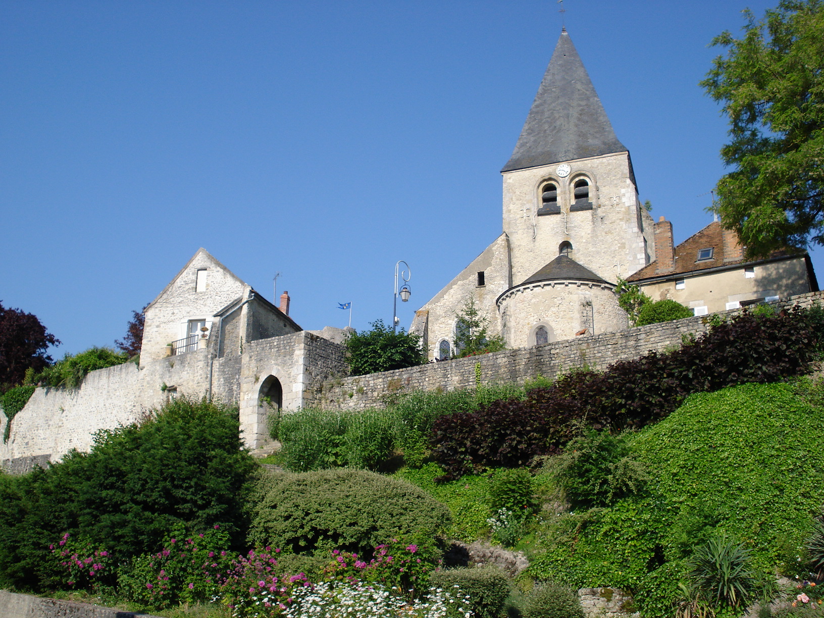Visite guidée de Yèvre-le-Châtel — visuel événement
