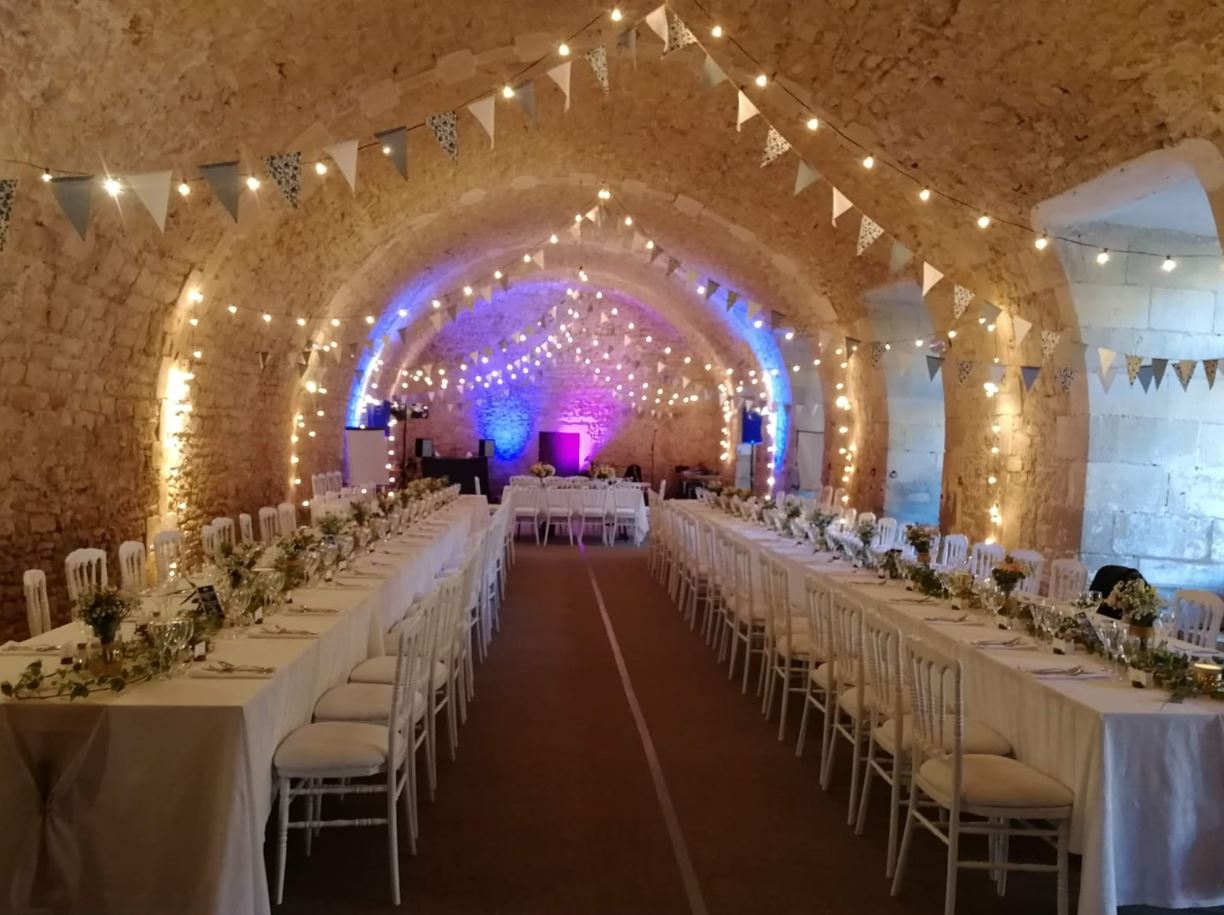 Château d'Ainay-le-Vieil - salle des Archers