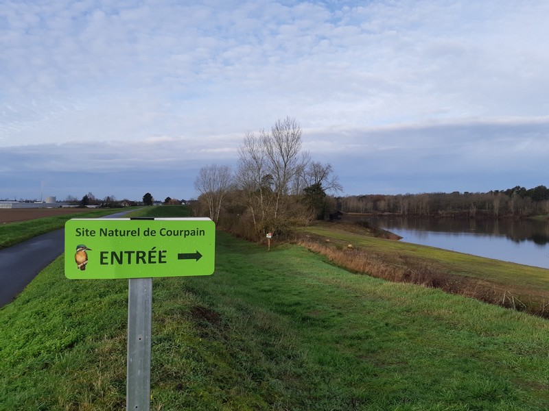Boucle 18 - Dans les pas de Maurice Genevoix, Saint-Denis-de-l'Hôtel - photo 11