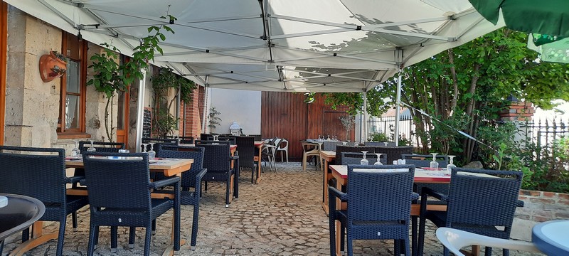 Auberge du Cheval Blanc, Tigy - photo 2