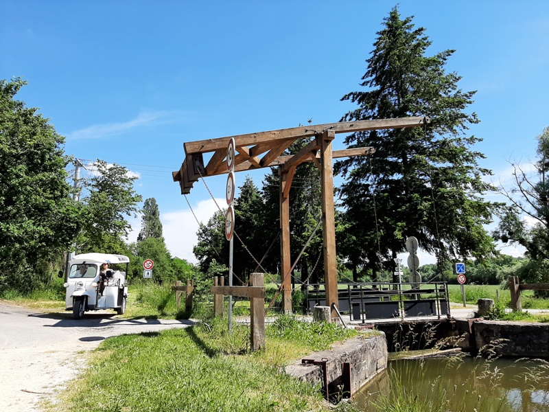 Découverte de Coeur de France en tuk-tuk, Saint-Amand-Montrond - photo 2