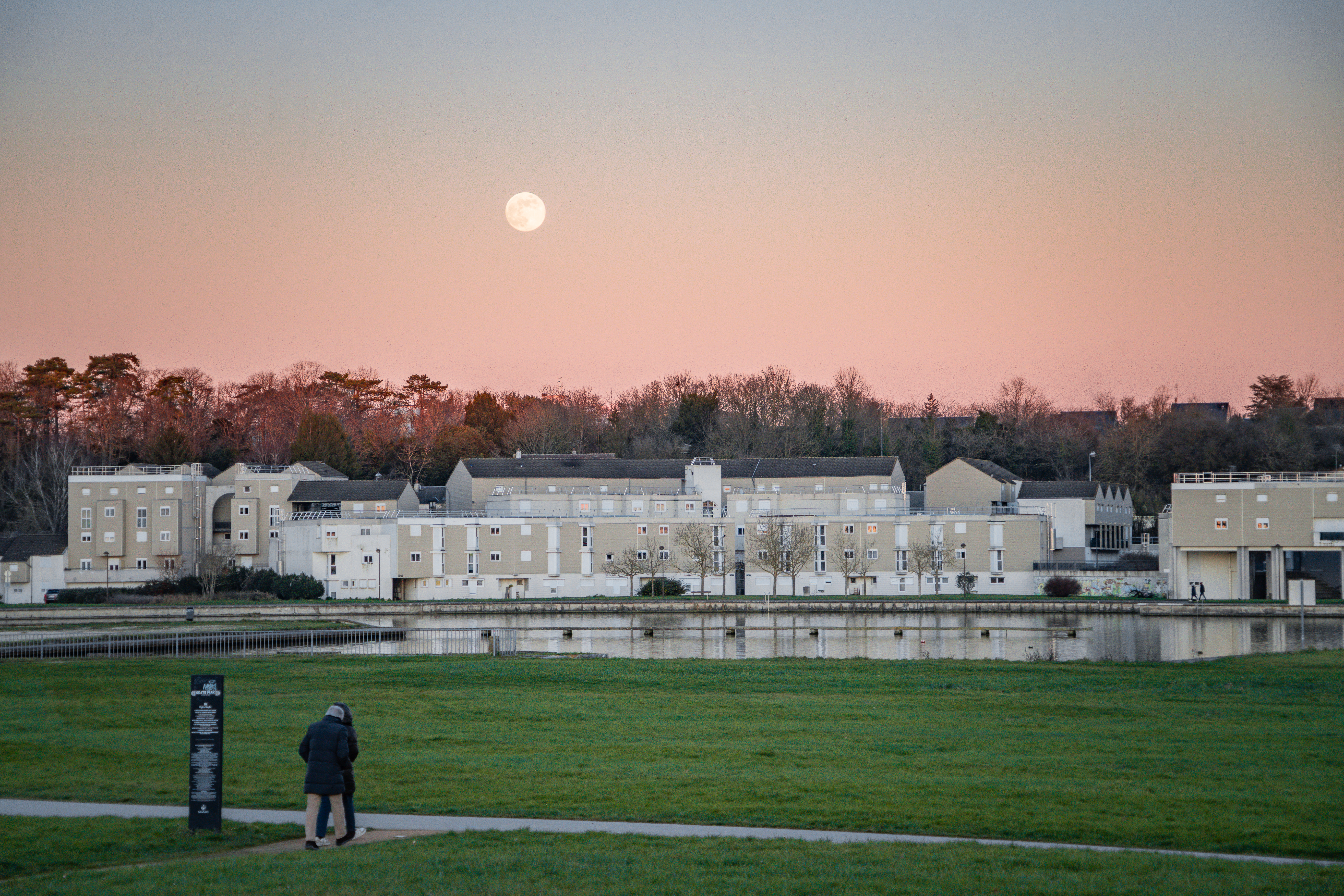 Aire de Pique-Nique - Lac du Val d'Auron